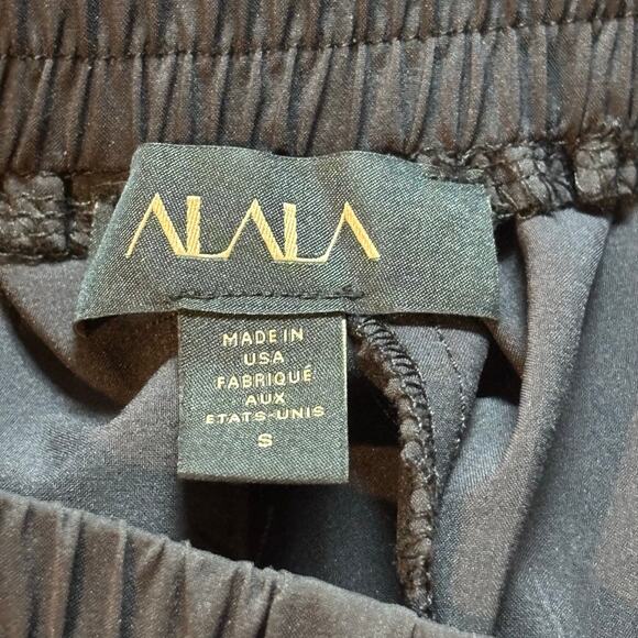 Alala Black Commuter Pull-On Pant - size Small - Picture 5 of 6